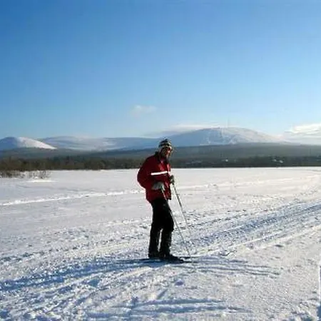Holiday Yllaksen Yopuu Pajula * Akaslompolo